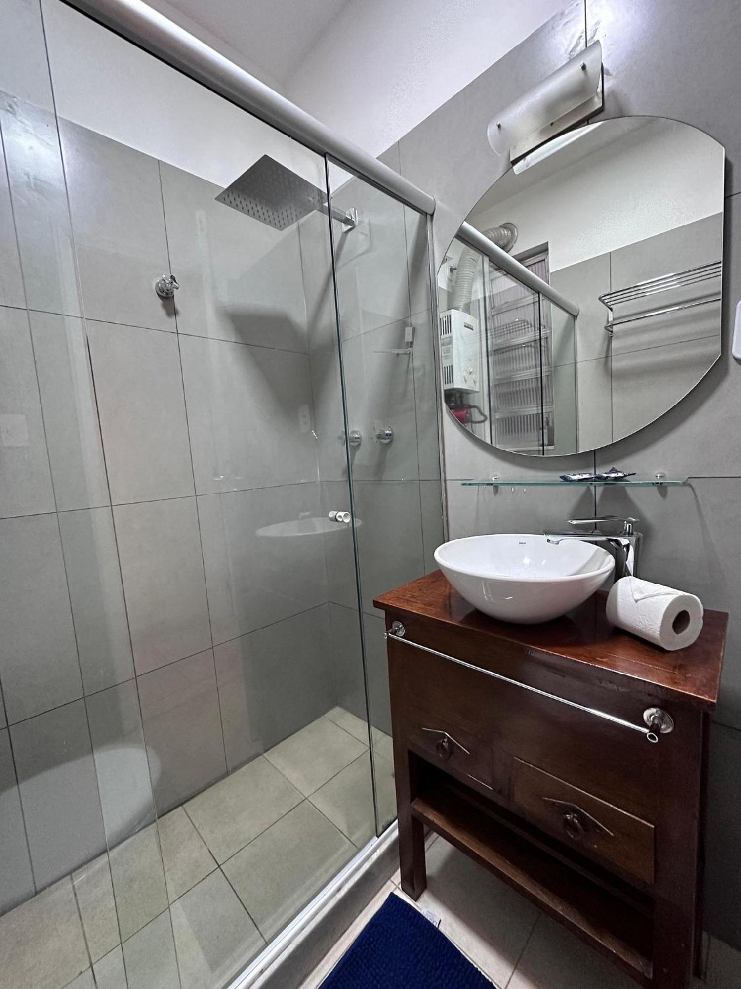 Appartement Omar Do Rio - Sl 1004 Qto&sala Silencioso, Internet 120mbps E Smart Tv A 5 Minutos A Pé Praias De Copacabana, Ipanema E Arpoador E 100 Metros Do Metro Rio de Janeiro